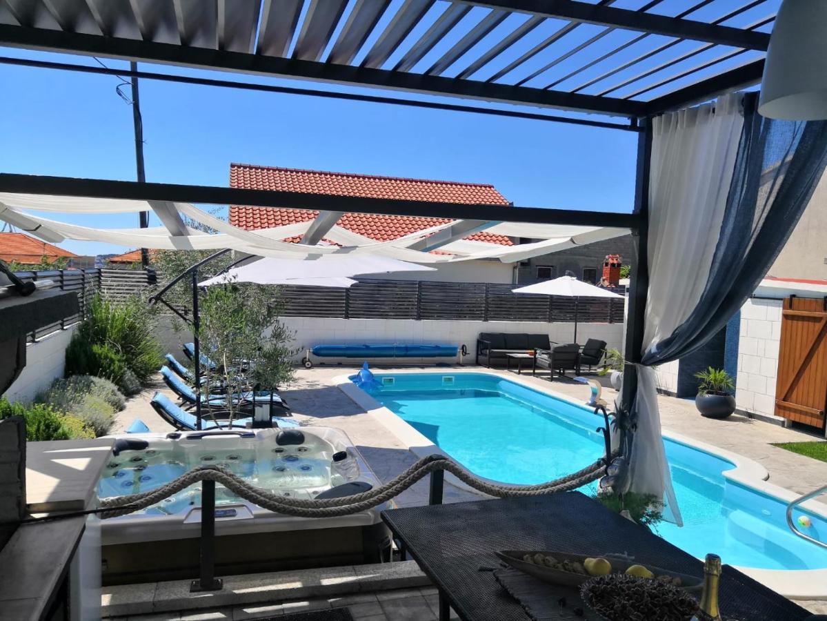 Deluxe Apartman Porto Трогир Екстериор снимка
