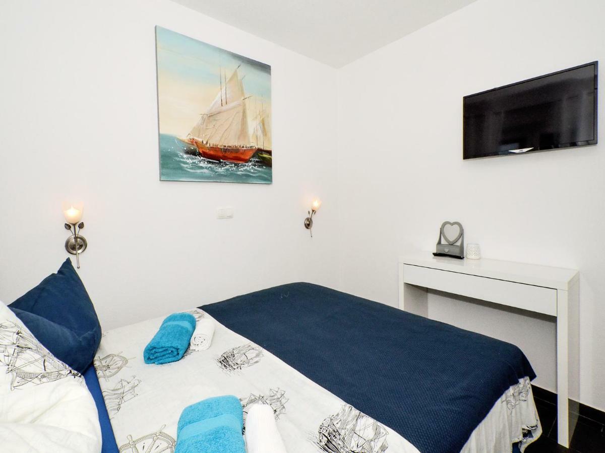Deluxe Apartman Porto Трогир Екстериор снимка