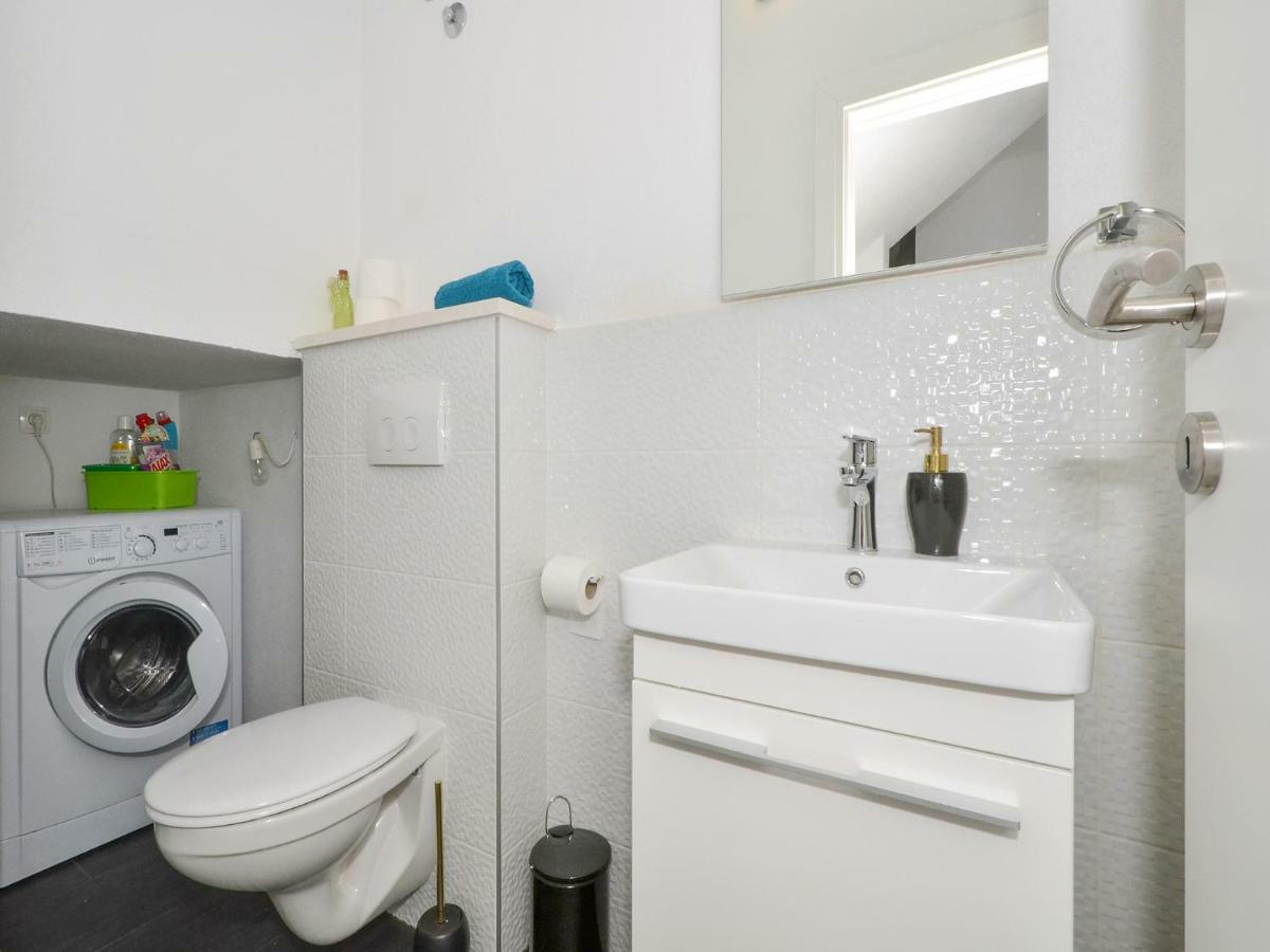 Deluxe Apartman Porto Трогир Екстериор снимка